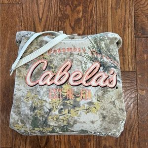 Women’s size Medium Cabela’s hoodie